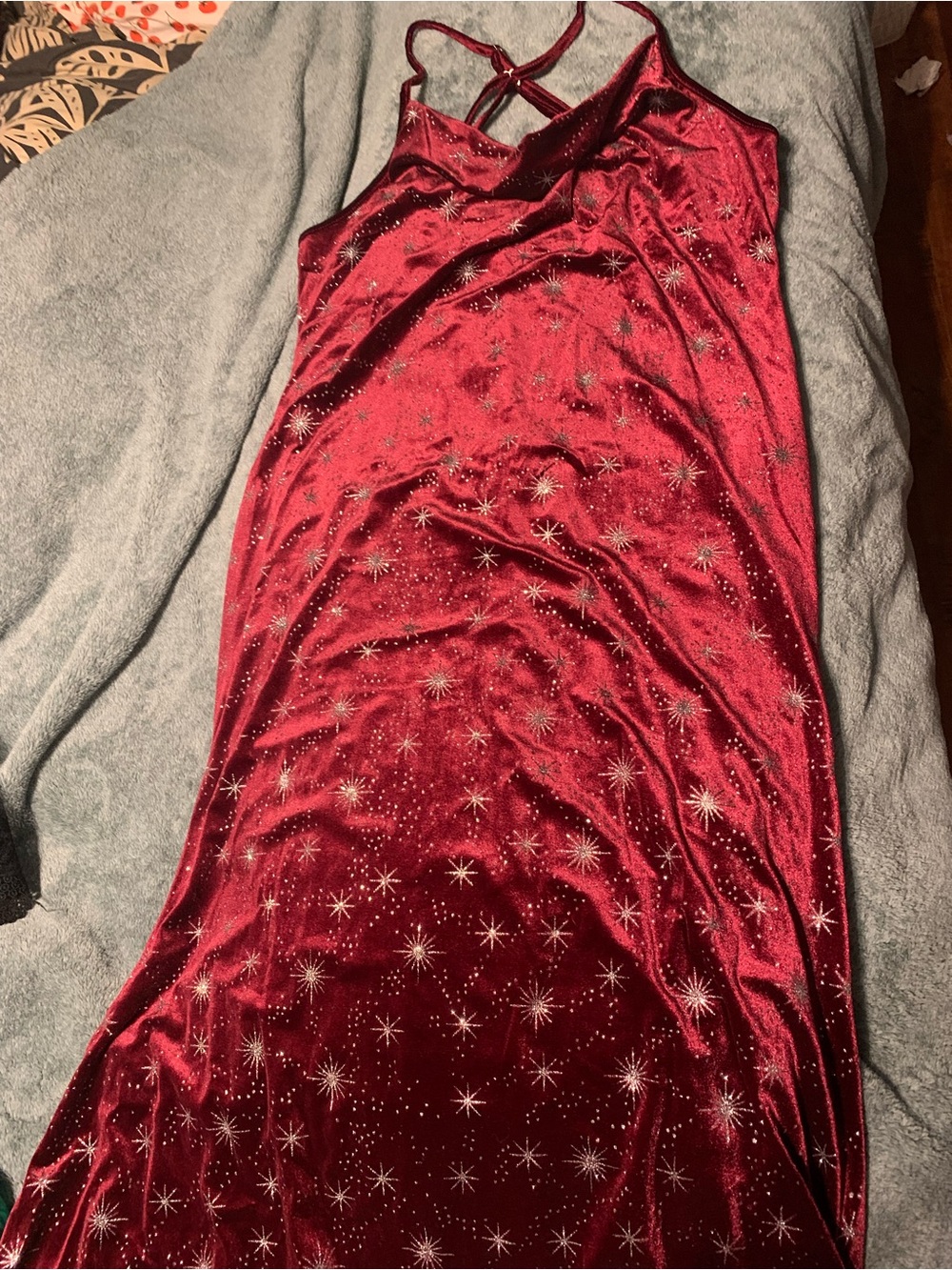 ⭐️ 3/30$ — Burgundy Velvet Star Print Slip Dress